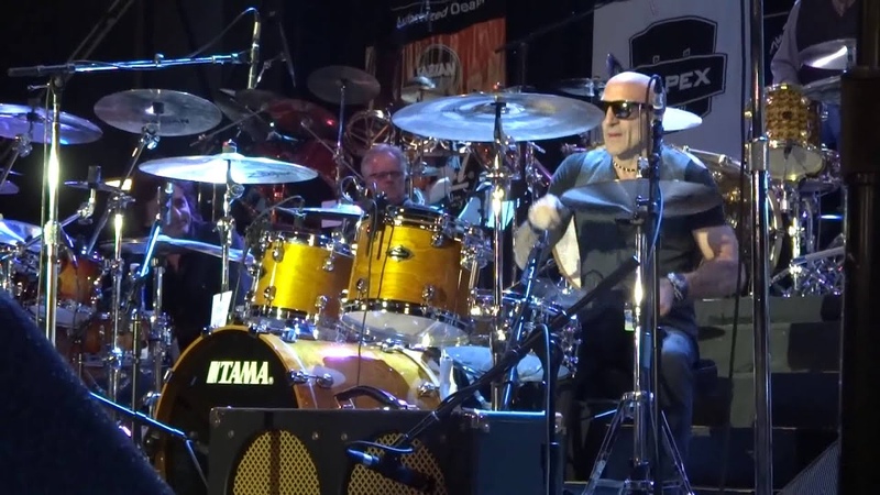 Kenny Aronoff Drum Solo at Woodstick