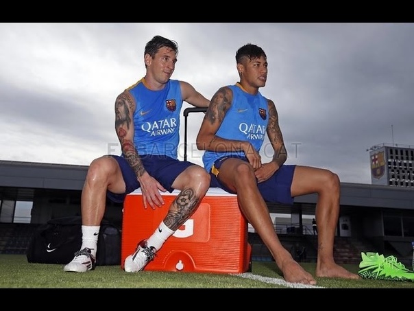 First training session for Mascherano, Messi, Alves and Neymar