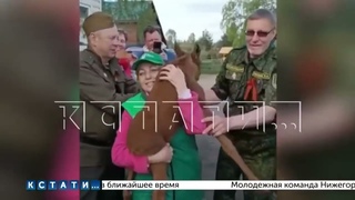 Лосят спасают от собак в Нижегородской области.