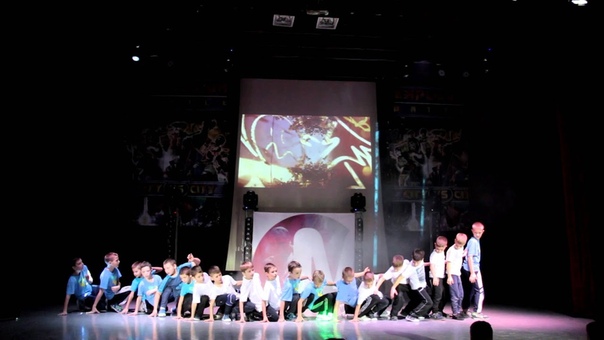 22. MAX DANCE BBOYS, Max Dance Perfomance