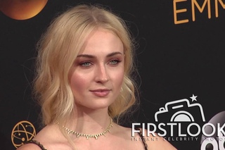 Sophie Turner arriving at the 2016 EMMY Awards
