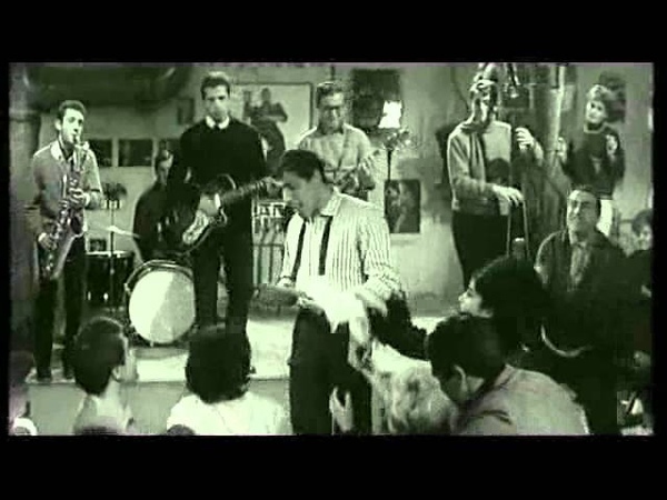 ADRIANO CELENTANO SPECIALE DALLA RUSSIA PARTE 1 DI 5 JULIUS