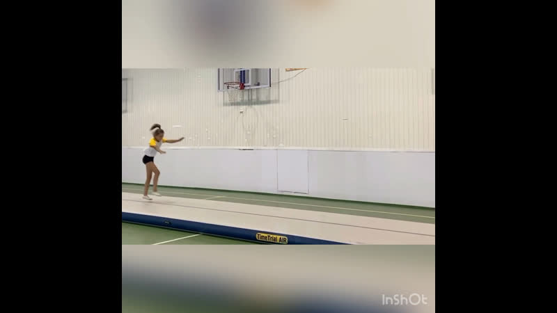 Видео от Клуб спортивного чирлидинга BEST