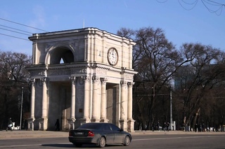 Кишинёв. В ожидании весны. (исправлено и дополнено)