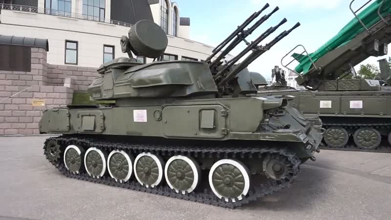 Руссо туристо 13. Тульский музей оружия. Обзорная