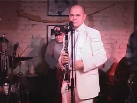 Bourbon St Parade Trad Jazz