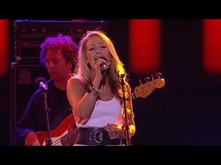 This is a performance of Waltzing Matilda with Wendy Matthews, John Schumann,  Brian Cadd (Australia Day 2009 Live)
