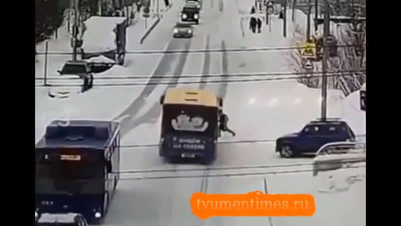 Школьница и салехардский