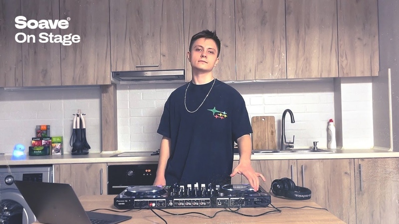 Yooniq Tech House DJ Set Live, Soave On