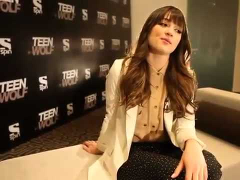 Crystal Reed habla de la serie Teen