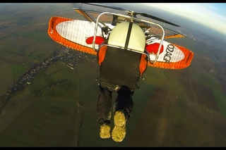 Xtreme PPG flying around Lac de la foret d'Orient, France.    14/04/2013  HD 720p