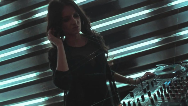 Roxy Hard, DJ Rich Art, Seven Ever Get Wet ( Official