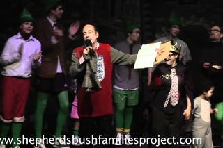 Portobello Panto 2011: Mick Jones sings 'Should I Stay...'