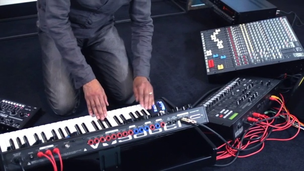 Jeff Mills Exhibitionist 2 DVD 2 PART