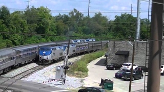 Amtrak Crescent with a Meet