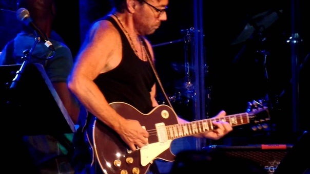 Al Di Meola Live Midnight Tango on Elegant Gypsy 2015 US