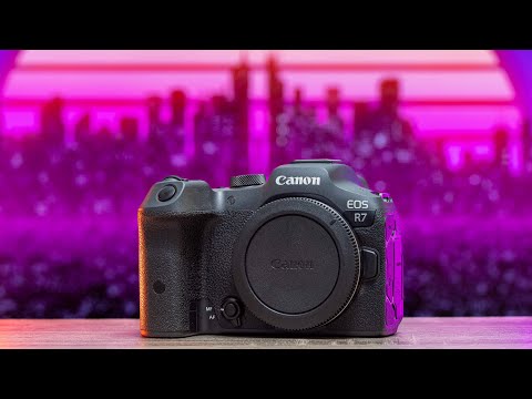 Canon R7 The NEW BEST Camera for