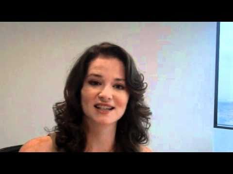 Greys Anatomy cast member Sarah Drew talks about the casts