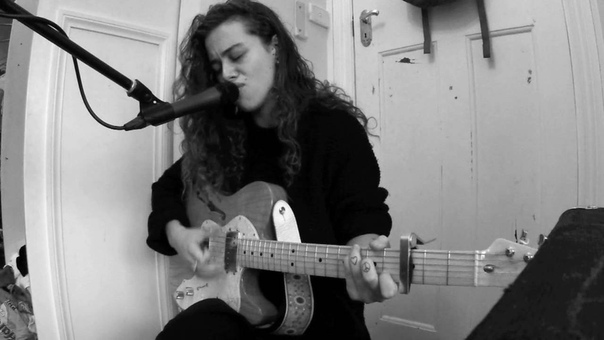 TASH SULTANA HARVEST LOVE ( LIVE BEDROOM