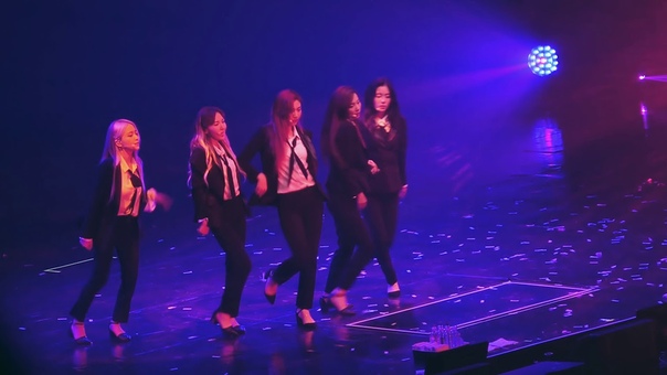 170819 RED ROOM Automatic