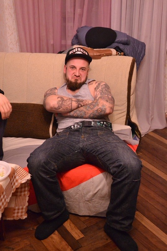 Гугняк Шмурдяк внадійному_місці_сховав_свій | Киев