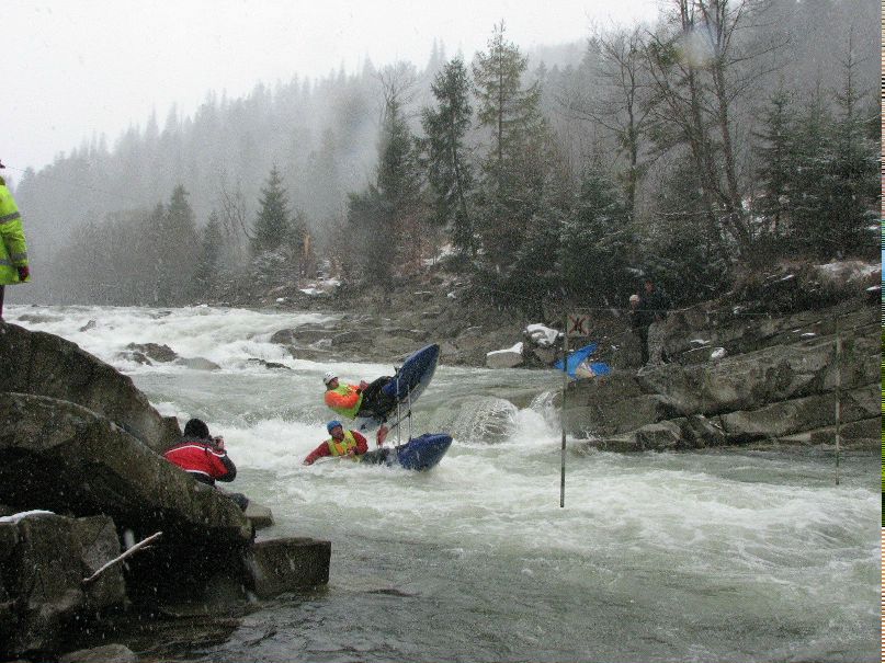 Дима Чорней ディマ | Черновцы