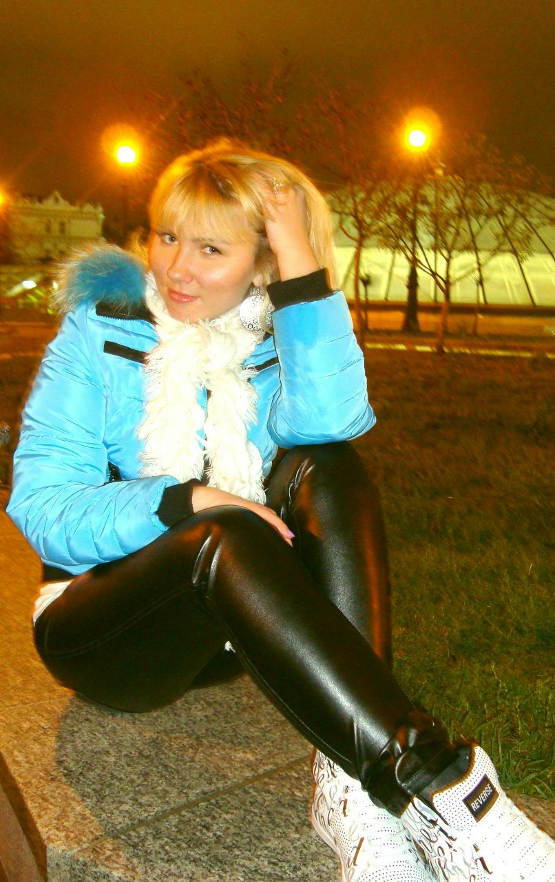 Оля Шемякина ~ ЛЁЛЯ- Королева клубничного.. | Киев