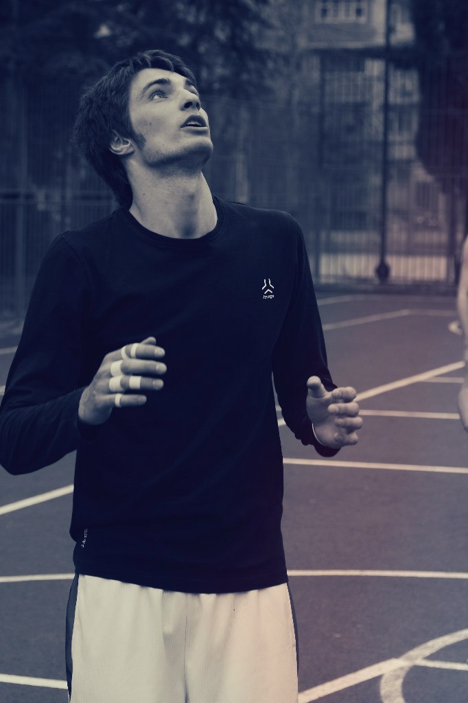 Марк Подшибякин бабуля не бей | Сочи