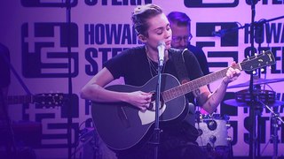 Miley Cyrus - Wildflowers (Tom Petty Cover) Live