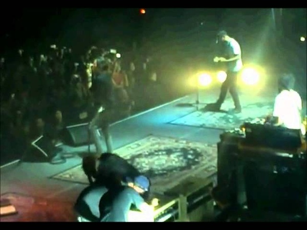 Mike Einziger Pissed ( Manila2011)