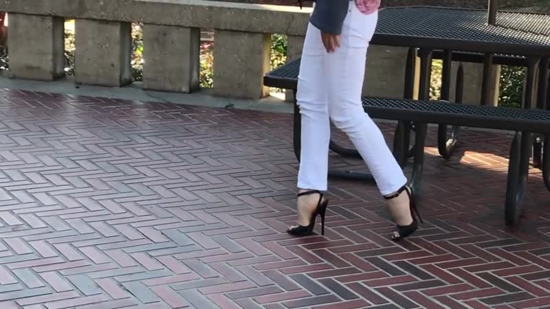 Walking in 6 inch FUSS