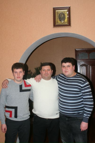№3, Асан Асанов, 40 лет №3, Асан Асанов, 40 лет