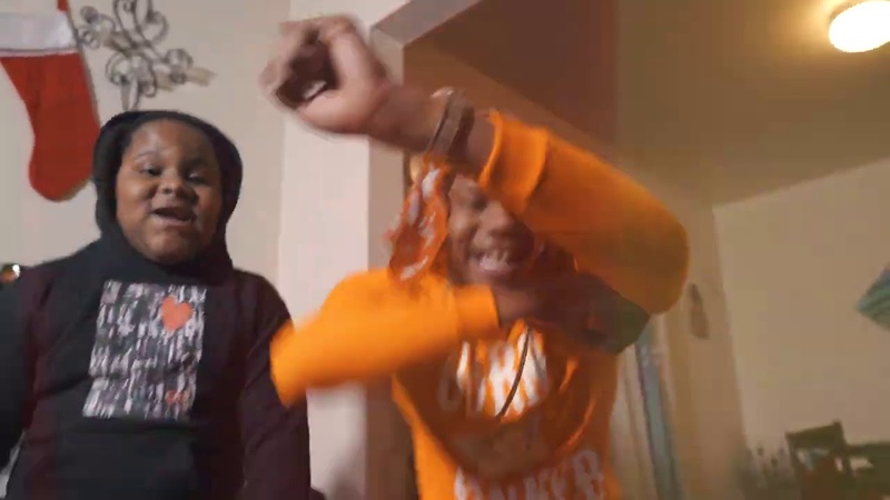 EL Hitta Talk My