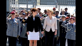 Militrische Ehren - Amtsantritt AKK Kramp-Karrenbauer