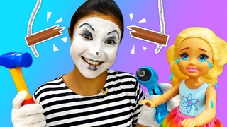 Video e giochi per bambini. Mima e Ken sistemano l' altalena. Nuovi episodi con Barbie