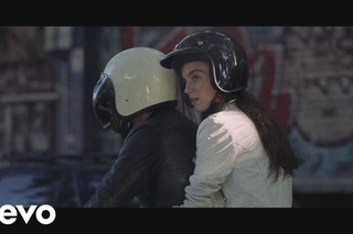 Leiva, Natalia Lafourcade - Slowly