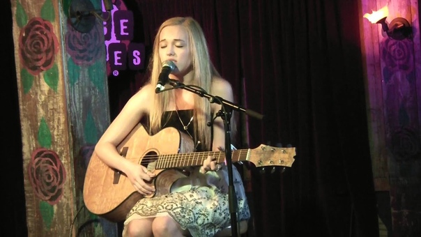 Royals by Lauren Taylor ( Original by Lorde) at House of Blues Sunset