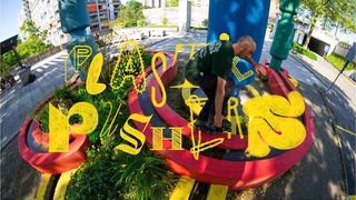 PLASTIC PUSHERS 4