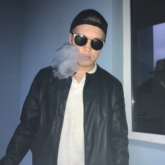 Валерий Попов