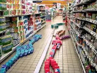 Эффект домино в магазине