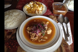 ENCEBOLLADO DE PESCADO ECUATORIANO
