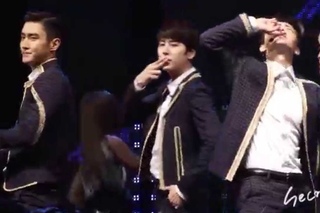 140927 푸드뱅크 나눔콘서트 - Shirt (KYUHYUN)